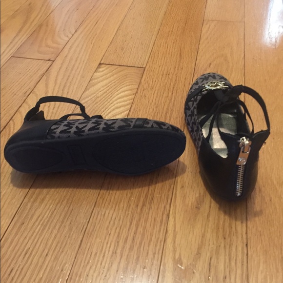 Girls shoes - Picture 2 of 2